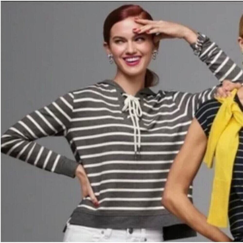 Cabi gray white striped lace up front hooded knit top size Extra Large‎ XL #5324